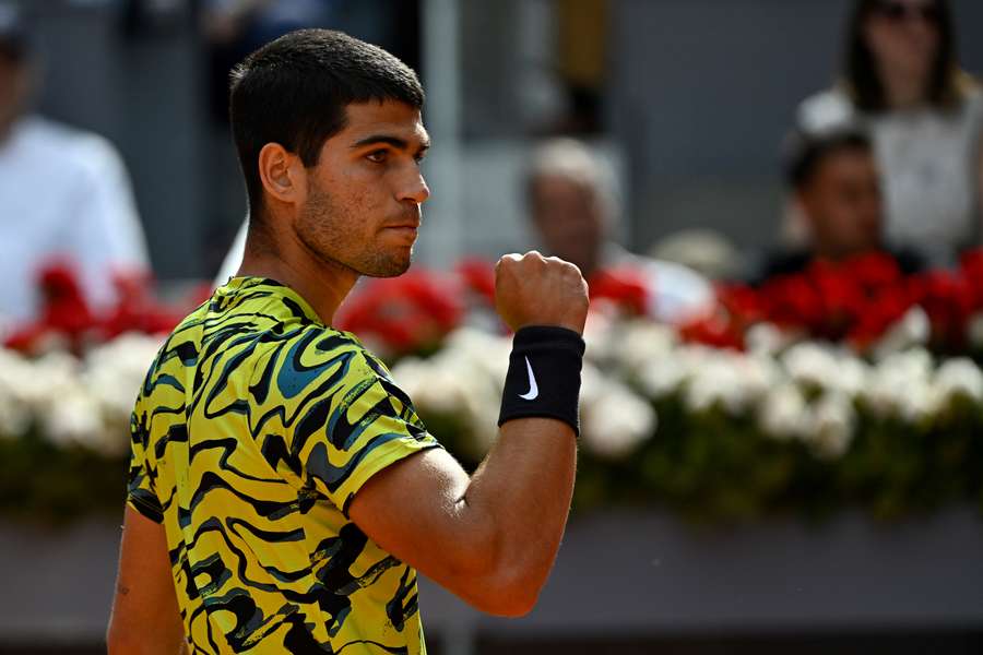 Un set lâché mais un tournoi lancé pour Carlos Alcaraz