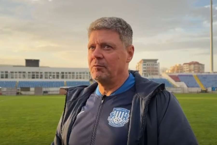 Antrenorul Tibor Selymes a debutat cu o victorie la Poli Iaşi Antrenorul Tibor Selymes a debutat cu o victorie la Poli Iaşi