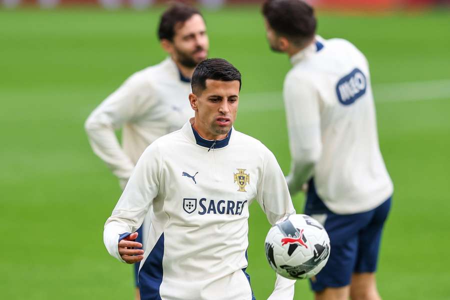 João Cancelo, latéral droit international portugais de 31 ans