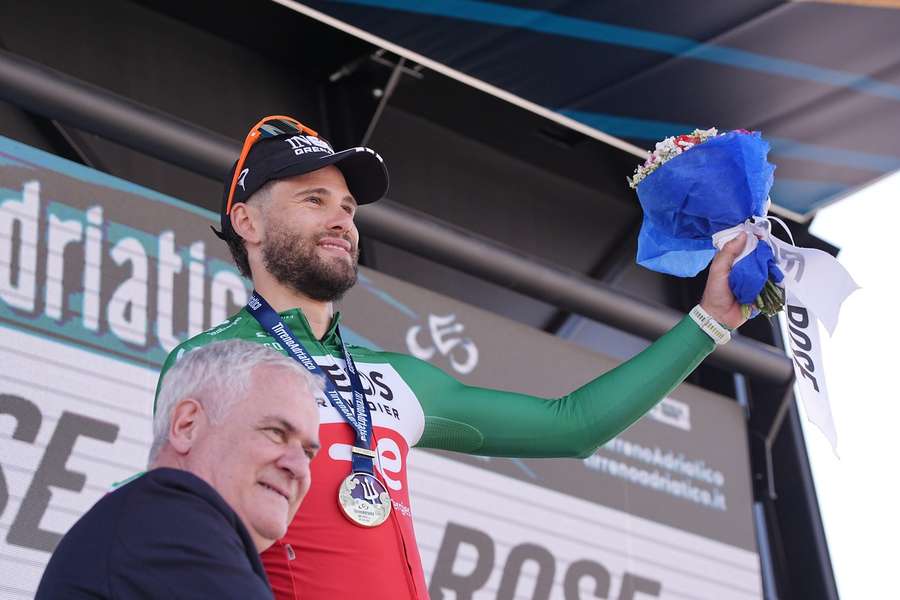 Filippo Ganna cumpriu os 11,5 quilómetros com início e final em Lido di Camaiore em 12.08 minutos