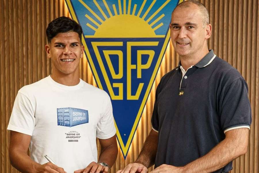 Mateus Fernandes no Estoril emprestado pelo Sporting