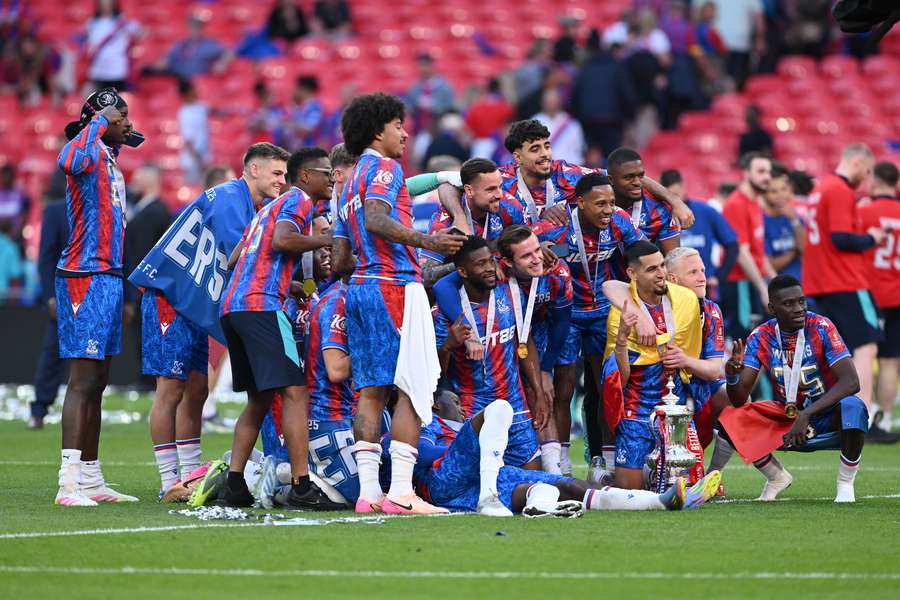 Crystal Palace hrozí vyřazení z Evropské ligy.