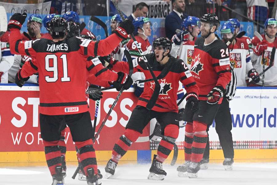 Canada beat the Czech Republic to finish on top of Group A