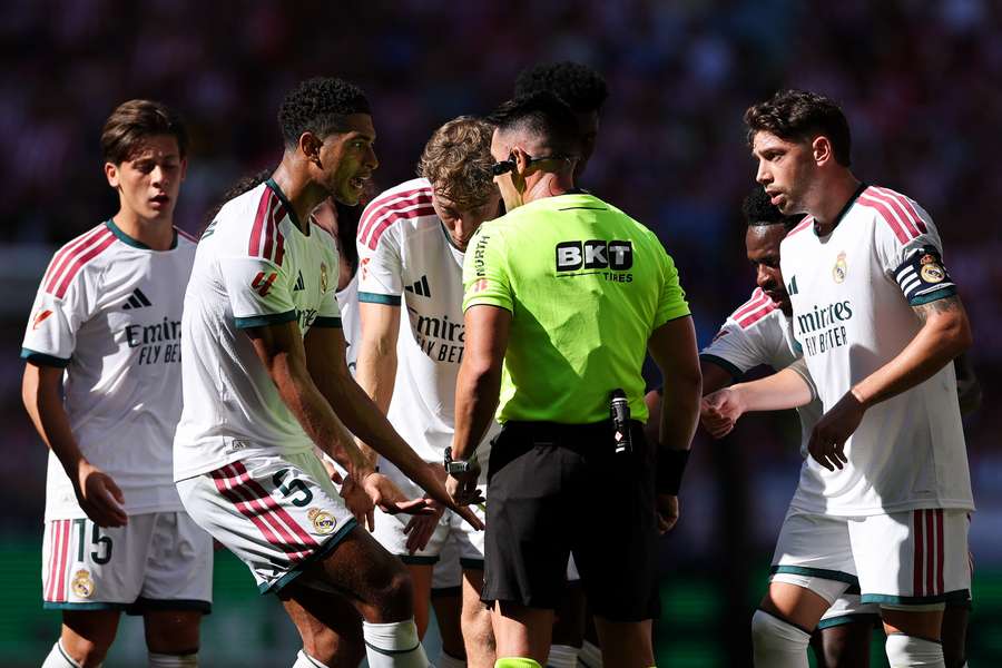 El Madrid, quejándose a Ortiz Arias