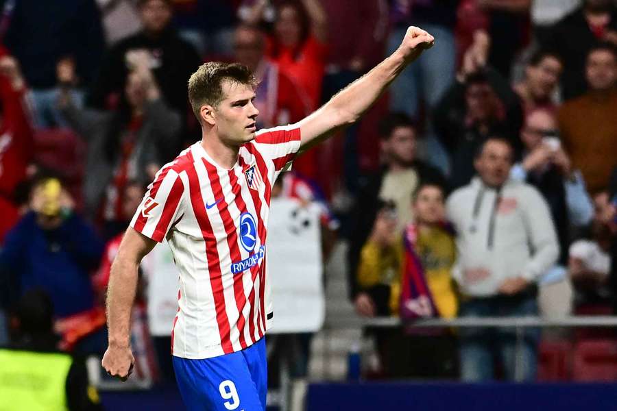 Sorloth celebra un gol ante el Athletic