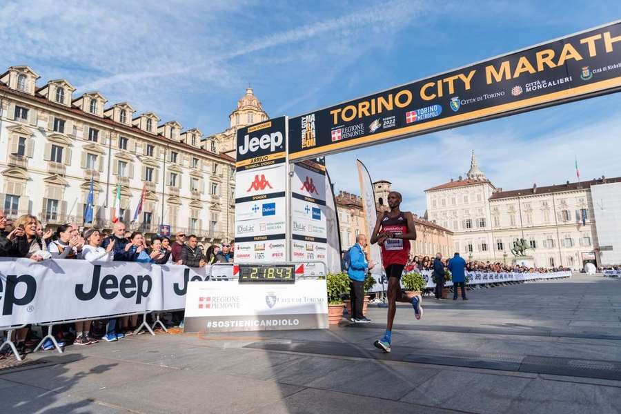 Torino City Marathon, vince Giuseppe Giarratana. Alla keniana Murkomen la femminile