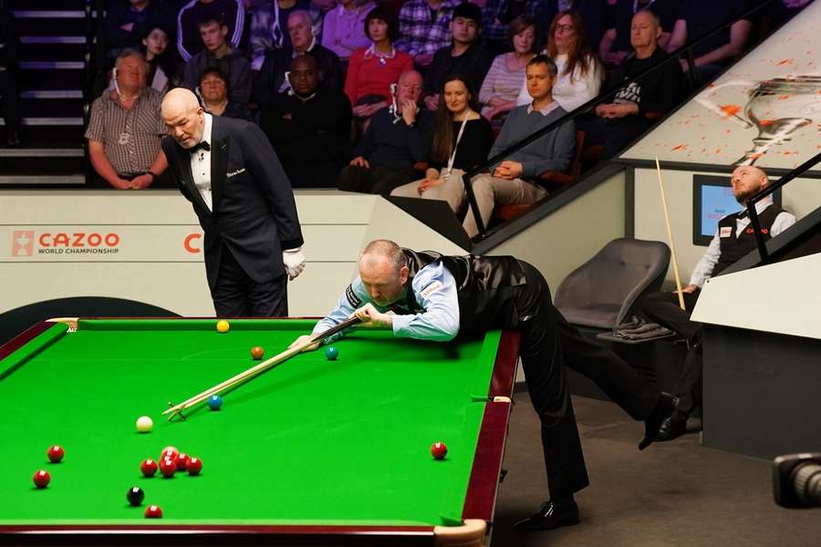 Mark Williams en Luca Brecel maakten onder toeziend oog van Jan Verhaas een begin met de tweede ronde