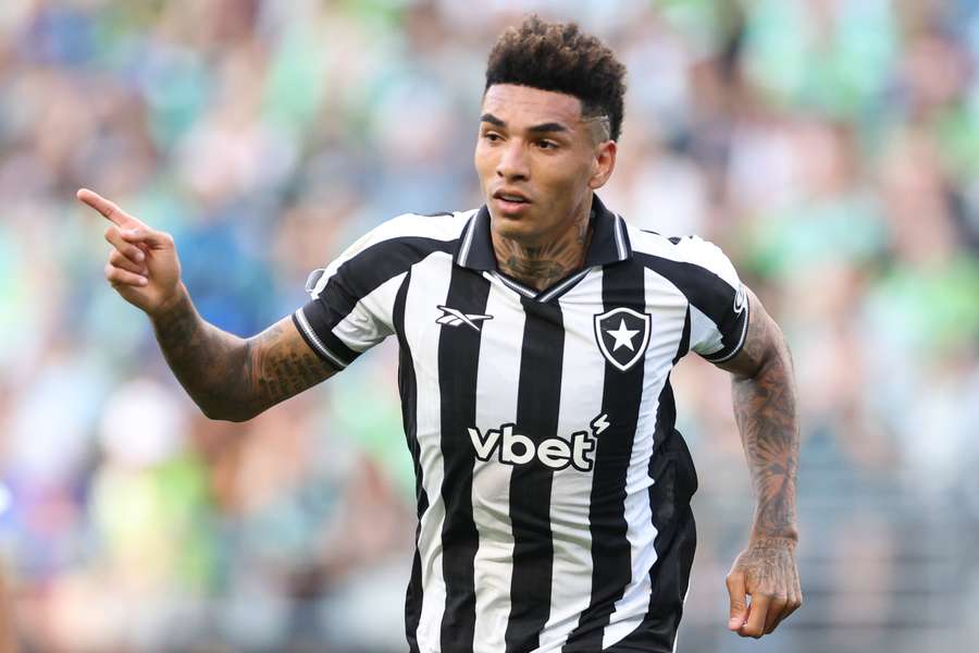 O Botafogo enfrentará o PSG na quinta-feira (19)