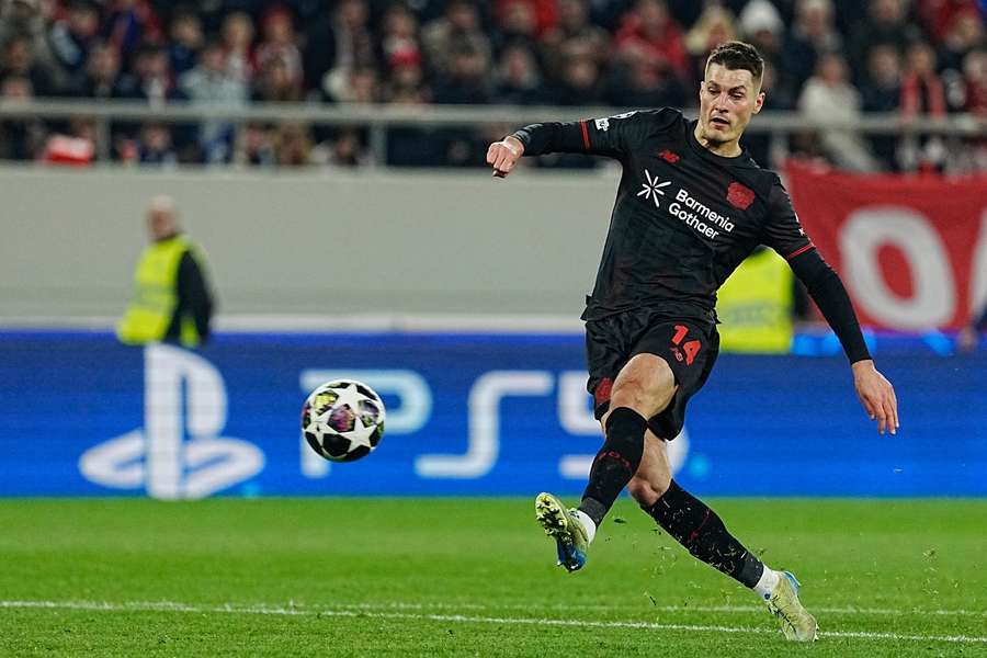 Patrik Schick dal Olympiakosu už dva góly.