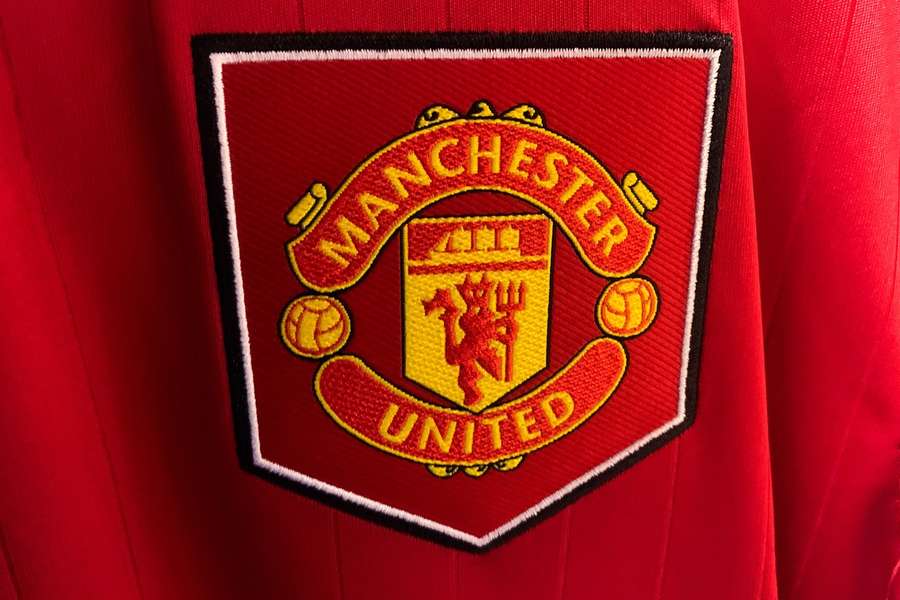 Jim Ratcliffe heeft gezegd dat hij gefocust blijft op het voltooien van de overname van Manchester United