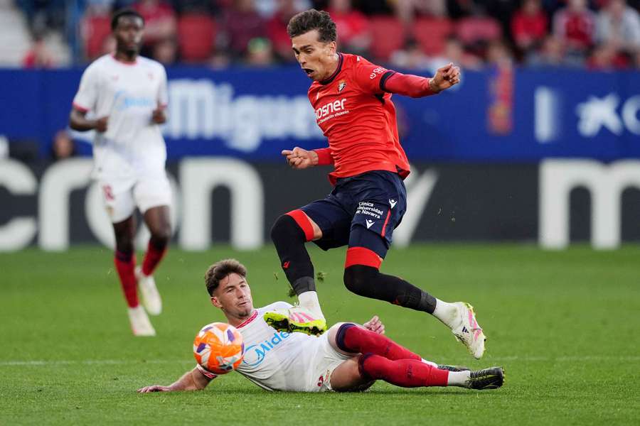 Carmona frena a Torró Carmona frena a Torró