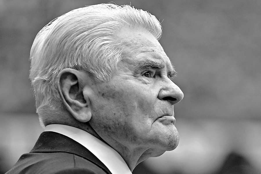 Pożegnanie Lucjana Brychczego w poniedziałek, pogrzeb z rangą państwową
