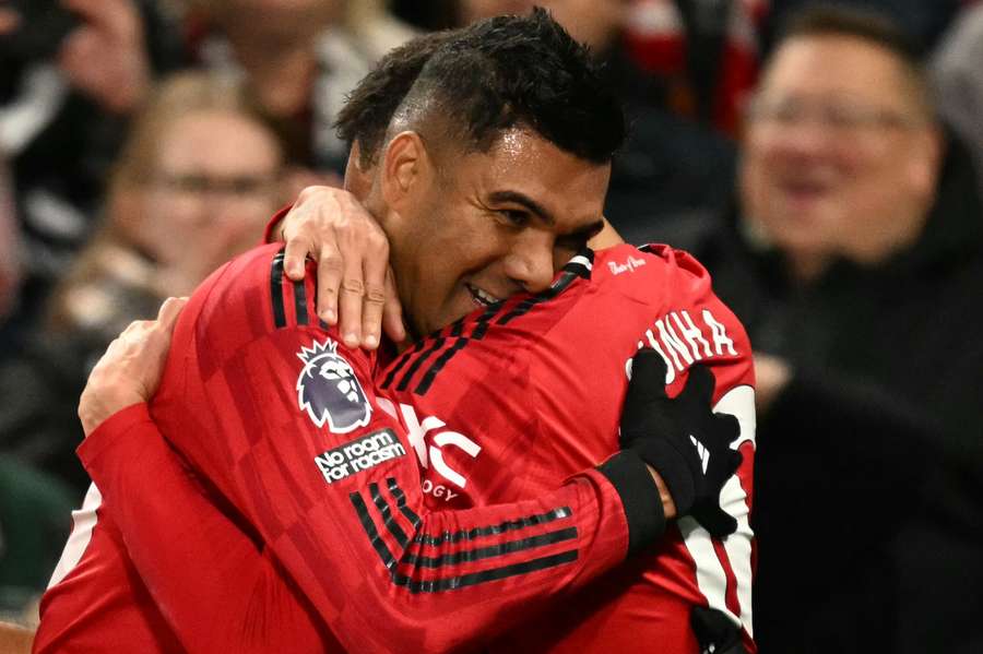 Casemiro e Matheus Cunha brilharam na vitória do Manchester United Casemiro e Matheus Cunha brilharam na vitória do Manchester United