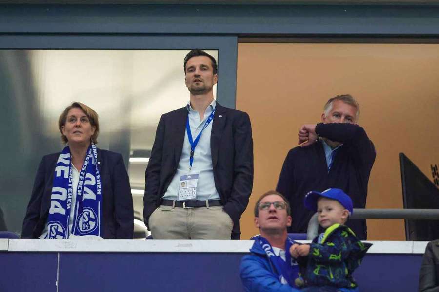 Die Schalker Führungsetage zeigt sich zufireden. Die Schalker Führungsetage zeigt sich zufireden.