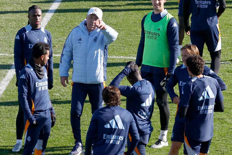 Carlo Ancelotti está confiante nos jogadores atuais do Real Madrid