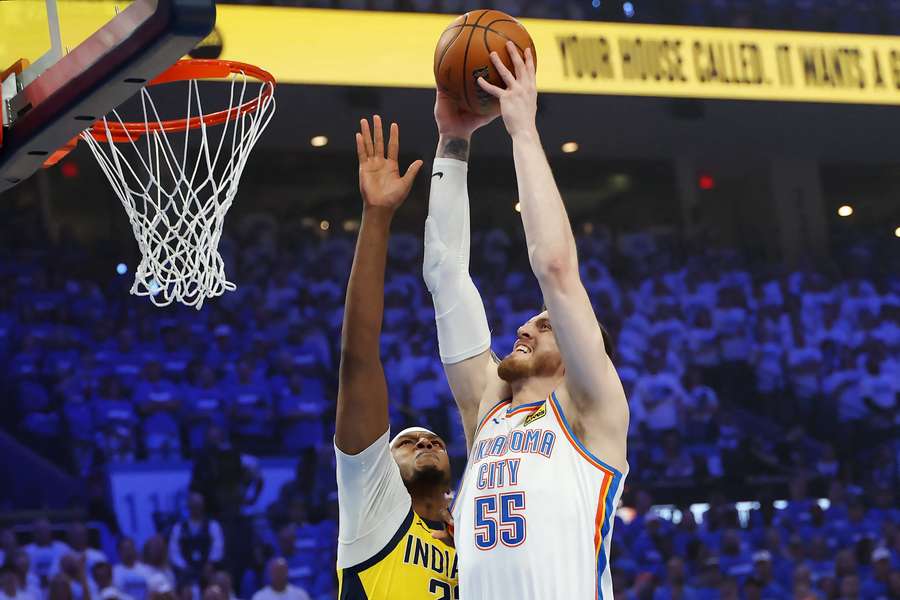 Dunk von Isaiah Hartenstein