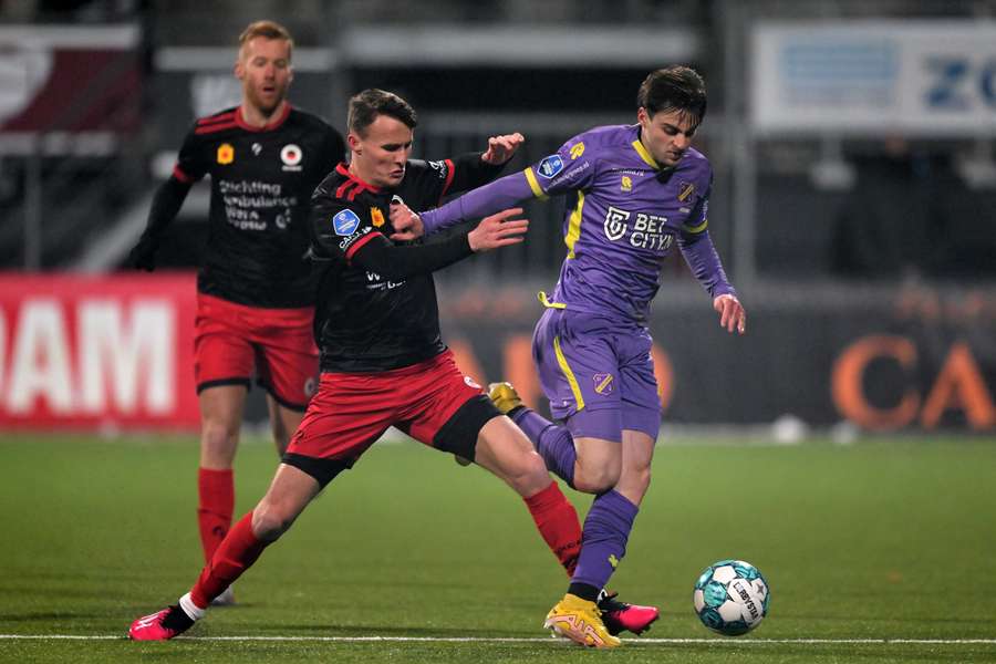 Excelsior klimt met zege op FC Volendam richting middenmoot van Eredivisie