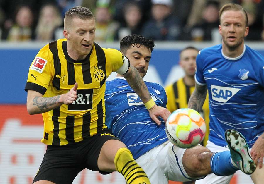 Borussia seca rivais neste domingo para seguir na liderança