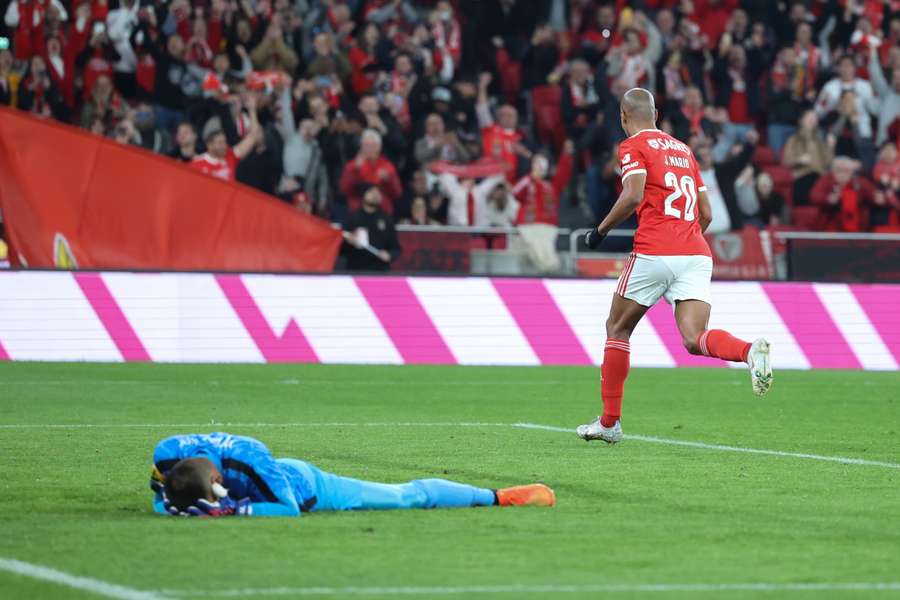 Dominar sem brilhar: Benfica vence Portimonense (1-0) no regresso às vitórias