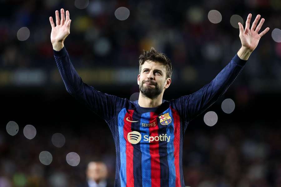 Gerard Pique siger farvel til Camp Nou. 