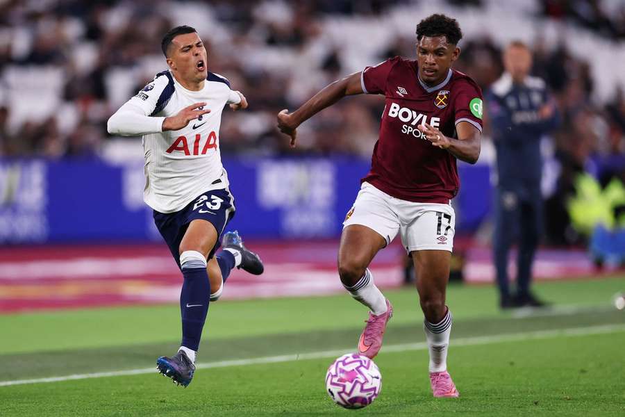 Luis Guilherme, jogador do West Ham, interessa ao Sporting