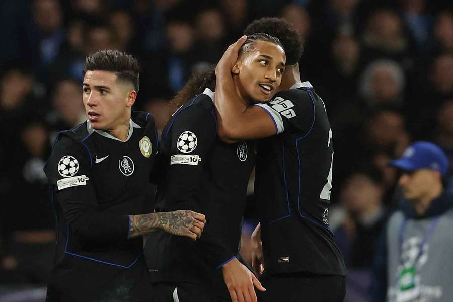 Szalony mecz w Neapolu. Chelsea wygrywa po dublecie Joao Pedro i zagra w 1/8 Ligi Mistrzów