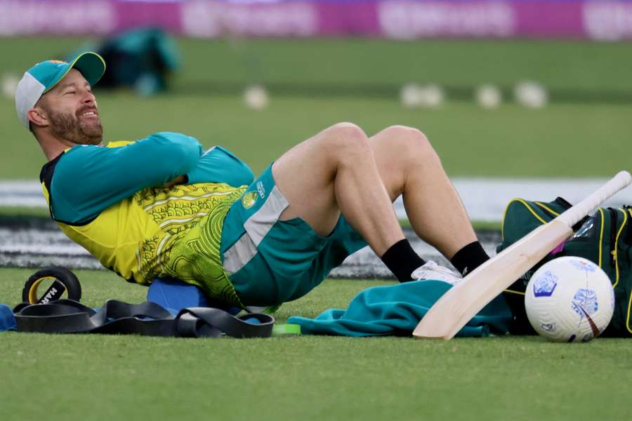 Wade warms up ahead of Australia's game against Sri Lanka