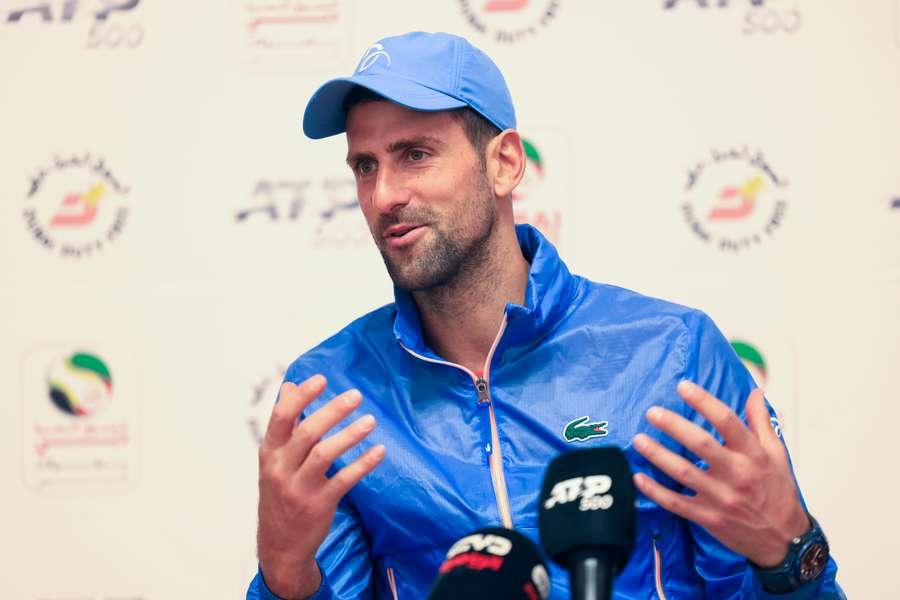 Djokovic comparece en rueda de prensa