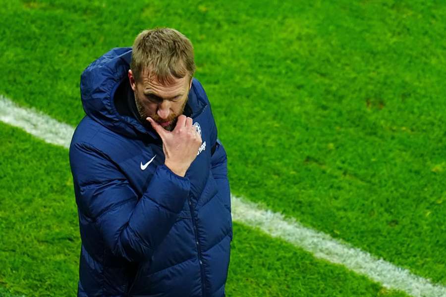 Potter pleads with his players after Fulham beat Chelsea