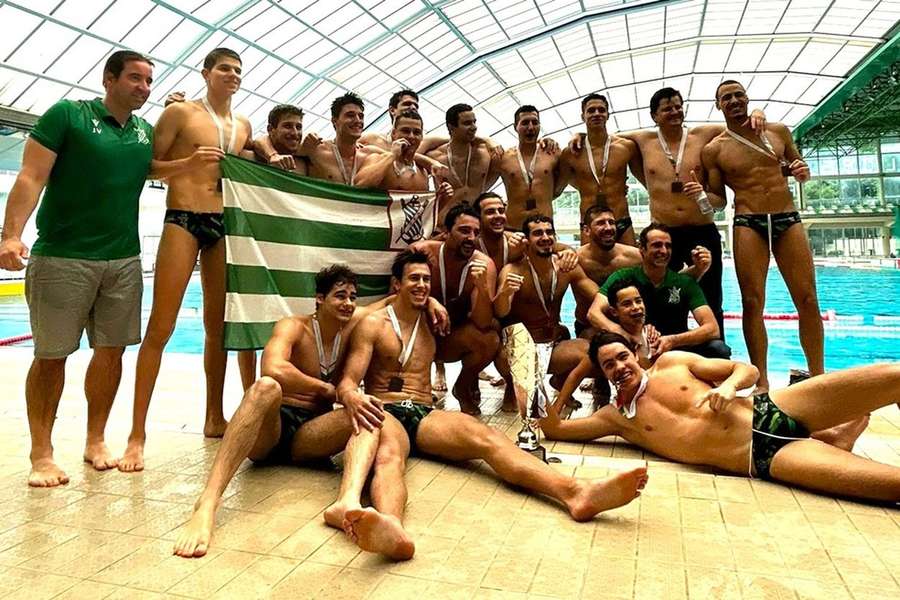 A festa dos jogadores do Fluvial Portuense