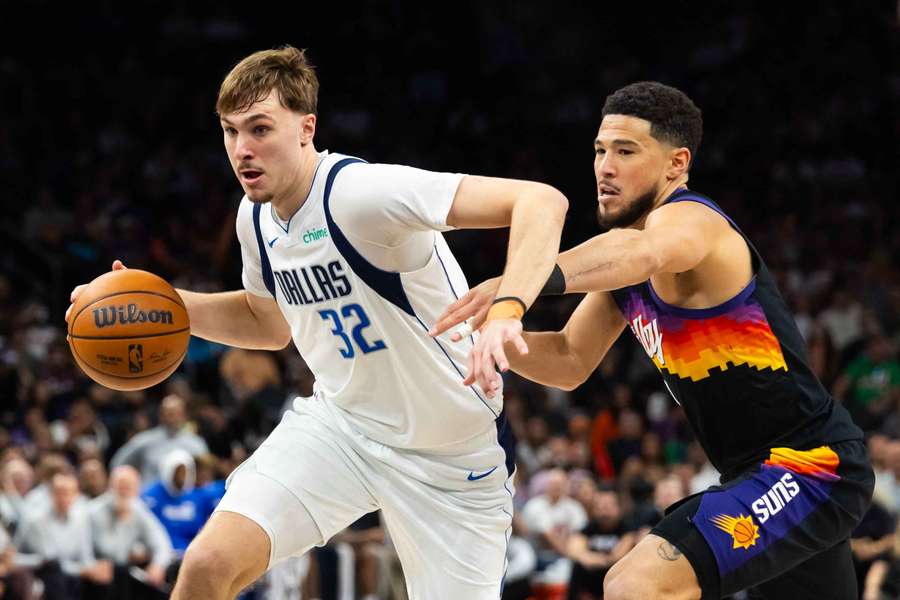 Cooper Flagg in the game against the Phoenix Suns 