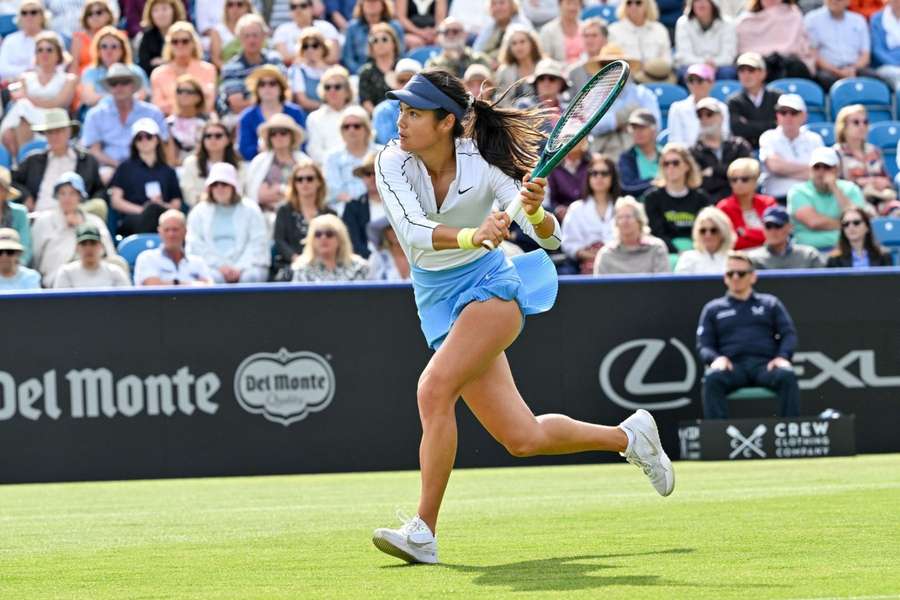 Emma Răducanu, eliminată de Daria Kasatkina în sferturi de finală la Eastbourne