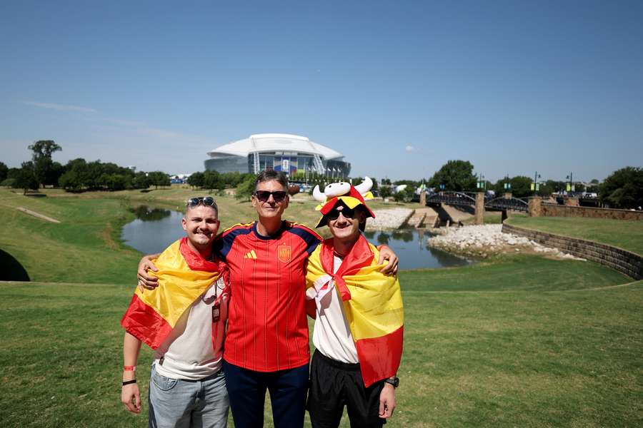 Camisas da Espanha, mas verdadeiramente espanhóis?