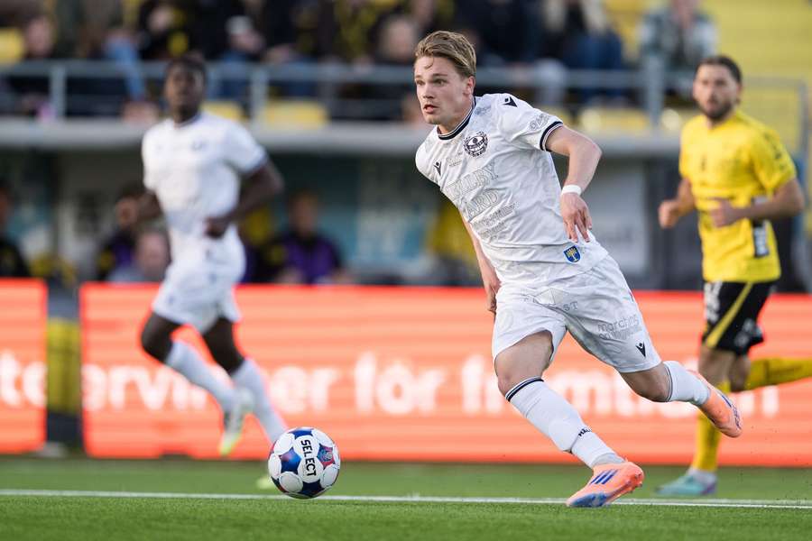 Mjallby's Jeppe Kjaer in possession at Elfsborg