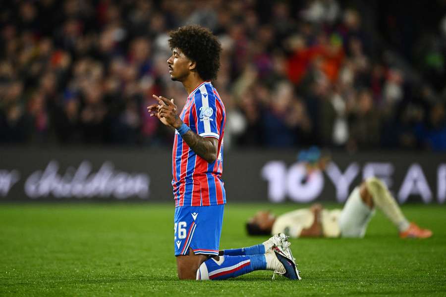 Crystal Palace hold 'positive talks' over new deal for Chris Richards Crystal Palace hold 'positive talks' over new deal for Chris Richards