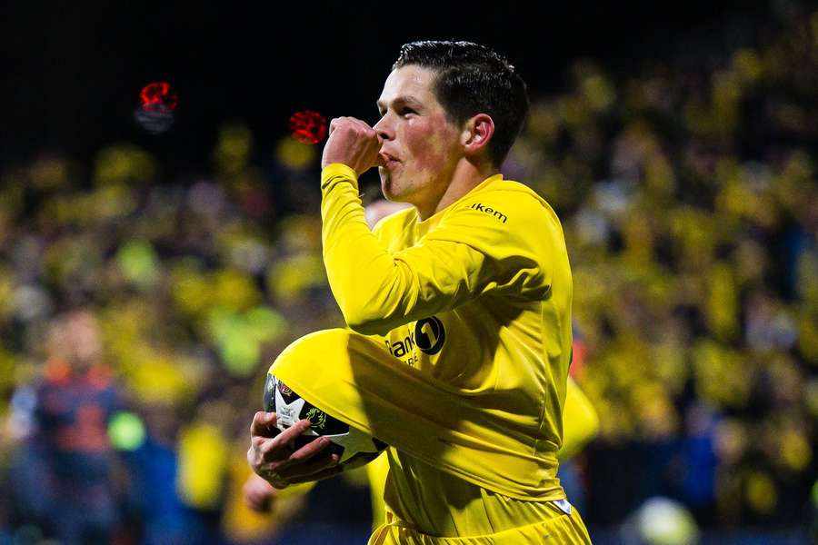 Sondre Brunstad Fet slaví svůj gól do sítě Interu Milán.