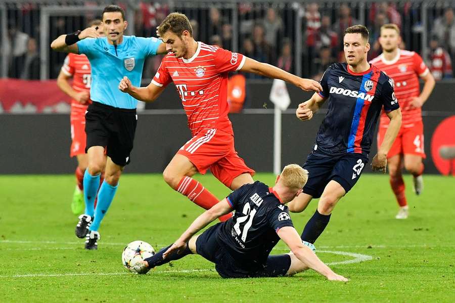 Očekávám, že před domácími fanoušky je víc potrápíme, říká Jemelka před odvetou s Bayernem