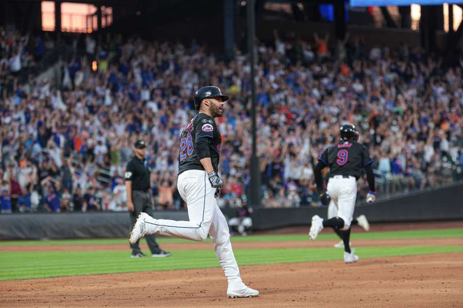 The Mets extended their winning streak to five games