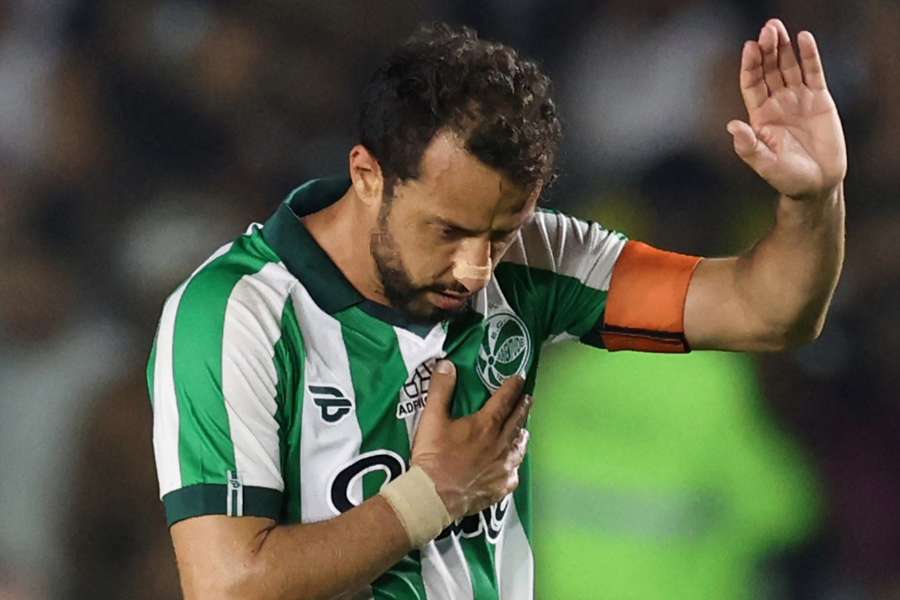 Nenê aplicou a Lei do Ex e marcou em casa do Vasco da Gama Nenê aplicou a Lei do Ex e marcou em casa do Vasco da Gama