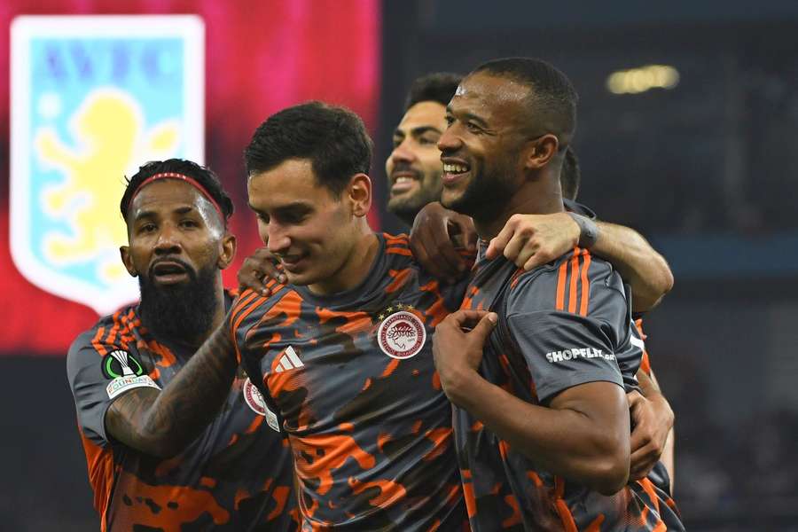 Ayoub El Kaabi (R.) was de held van de avond bij Olympiakos