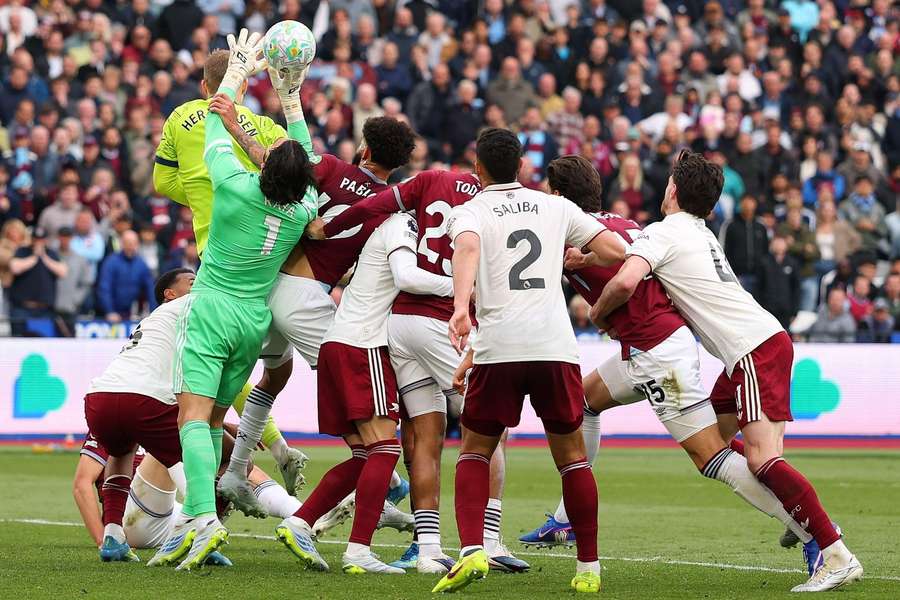 David Raya is fouled by Pablo leading to Callum Wilson's disallowed goal
