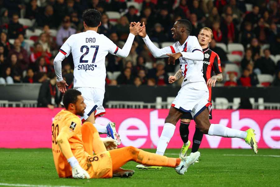 Dro se réjouit de son premier but au PSG et Luis Enrique l'encense.