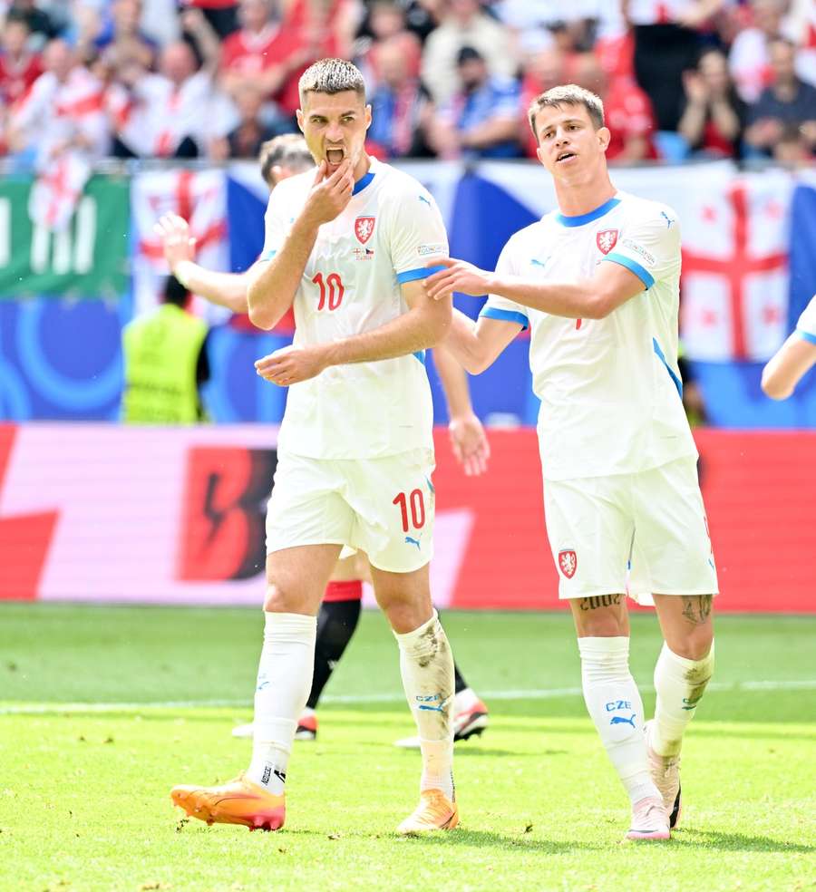 Patrik Schick a Adam Hložek. Patrik Schick a Adam Hložek.