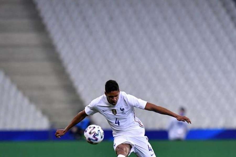 Varane está lesionado e só deve regressar em 2025