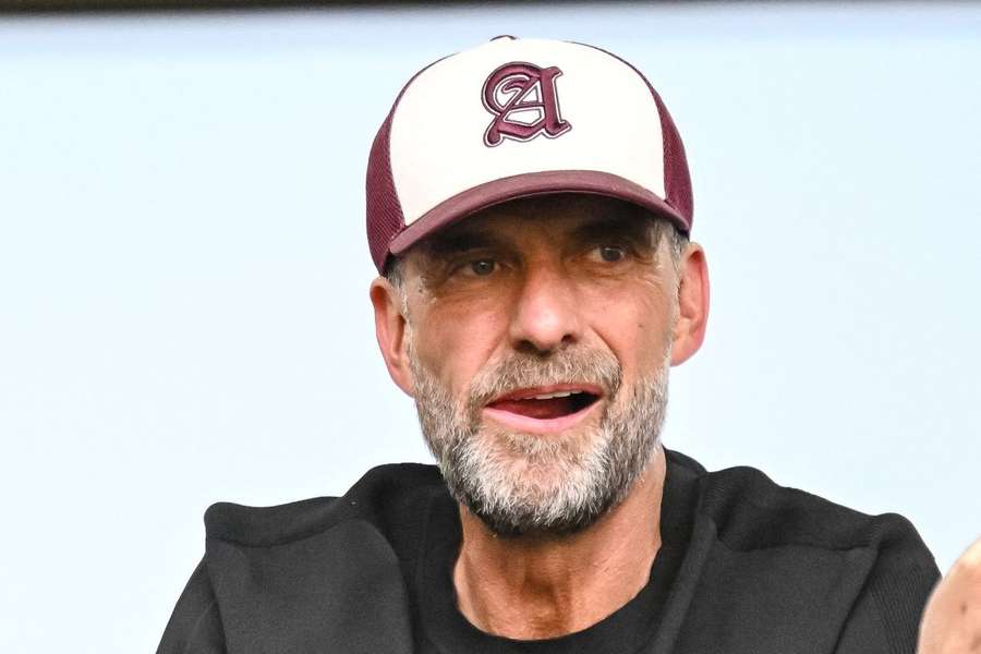 Klopp beim Bundesliga-Spiel zwischen Augsburg und Schalke Klopp beim Bundesliga-Spiel zwischen Augsburg und Schalke