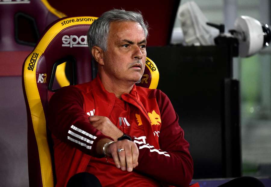 Mourinho levou Roma ao título da Conference League