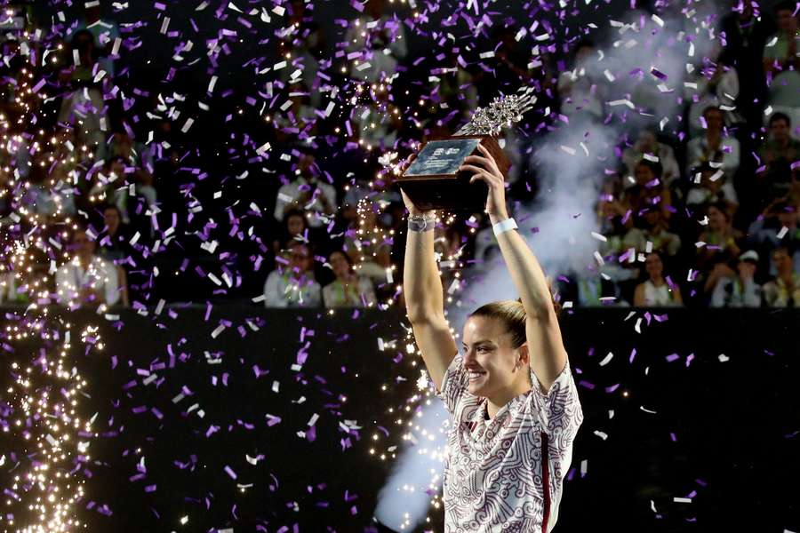 Sakkari celebrating her title