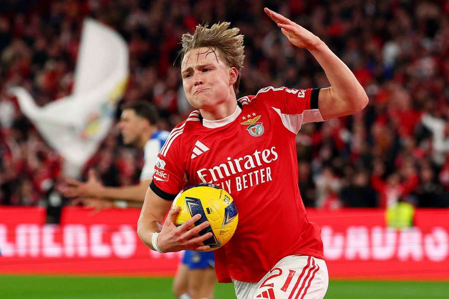 Benfica winger Schjelderup welcomes Barcelona interest Benfica winger Schjelderup welcomes Barcelona interest