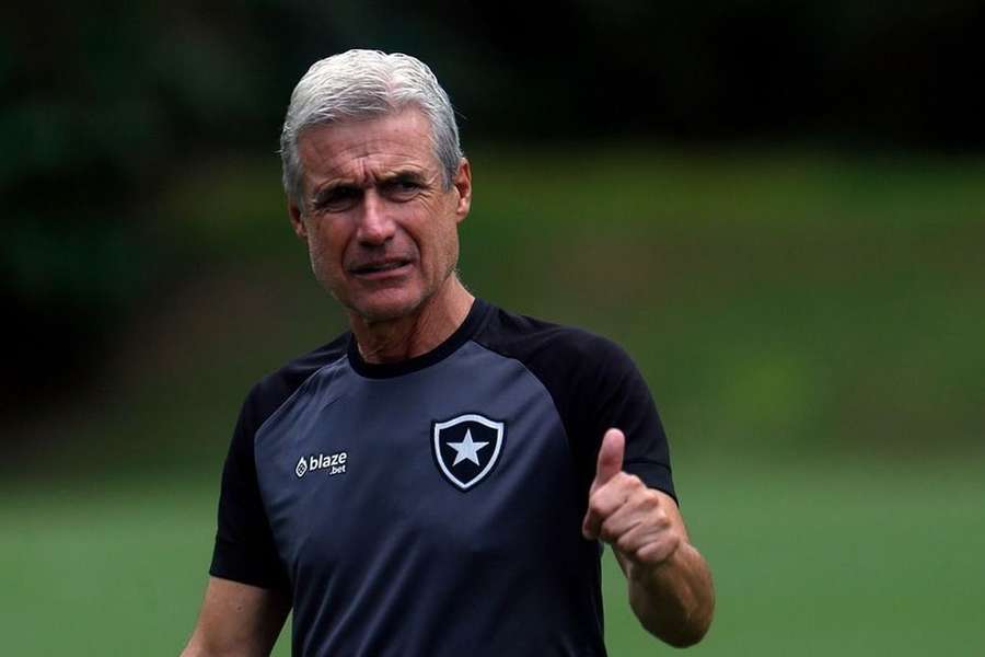 Luís Castro, treinador português do Botafogo