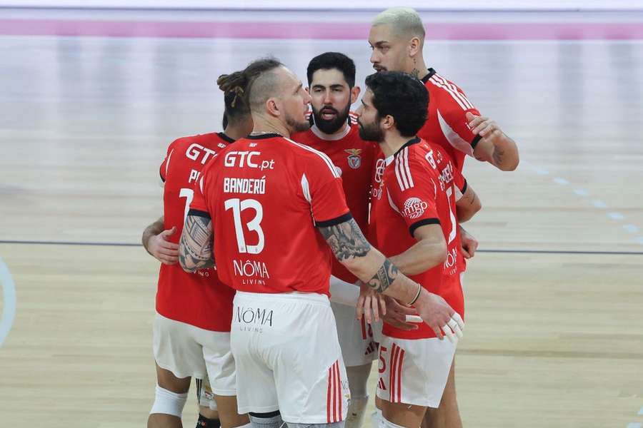 Benfica derrotado na Turquia e eliminado da Taça Challenge